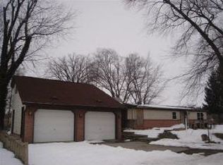 4622 N Bowen St, Leiters Ford, IN 46945