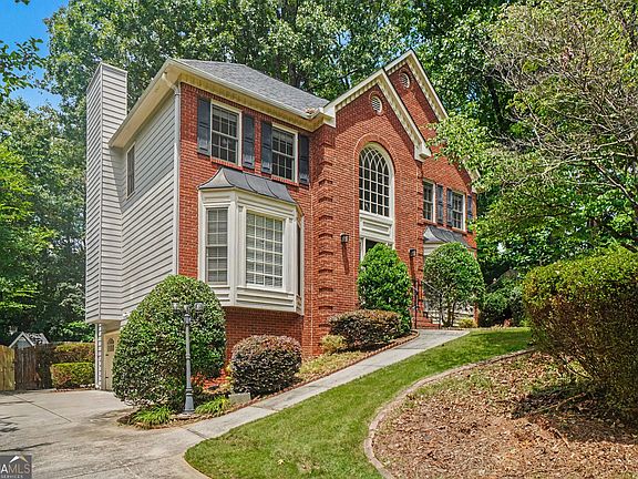 2nd image of 4540 Apache Ct NW