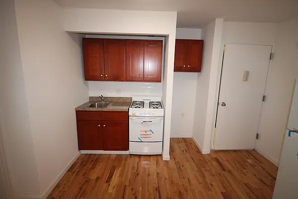 Rented by TZM Realty Properties | media 19