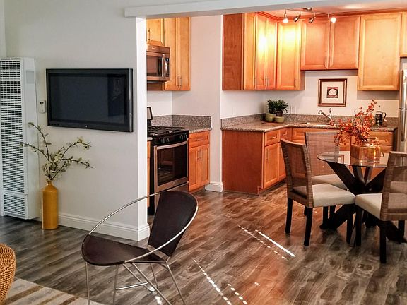 3rd image of 3104 Livonia Ave