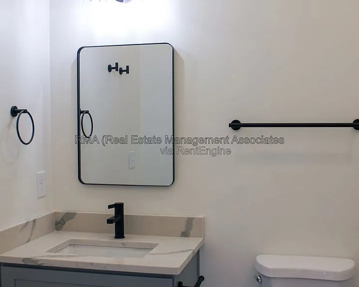 4 Zebulon St #2C — Photo 13