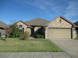 4904 Doe Run Dr, Yukon, OK 73099