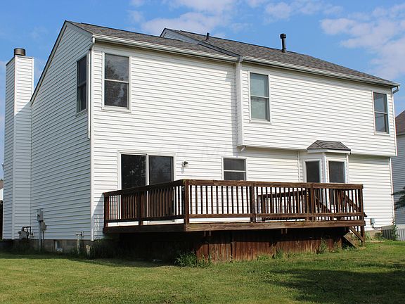 3rd image of 703 Osborn Dr