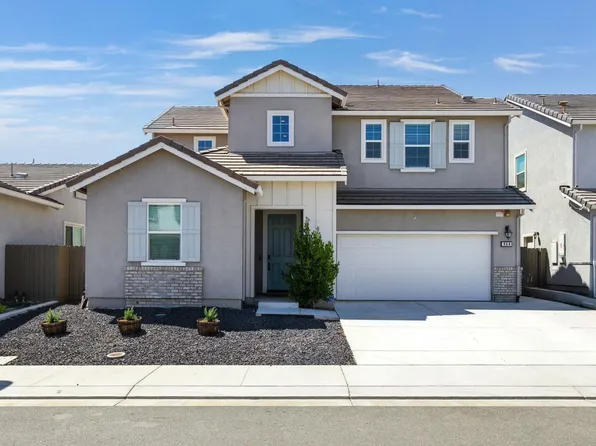 864 Cosmos Drive, Vacaville, CA 95687