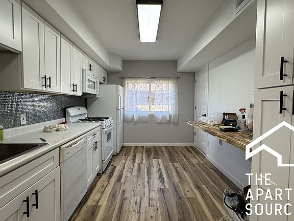 2nd image of 5536 W Windsor Ave #1