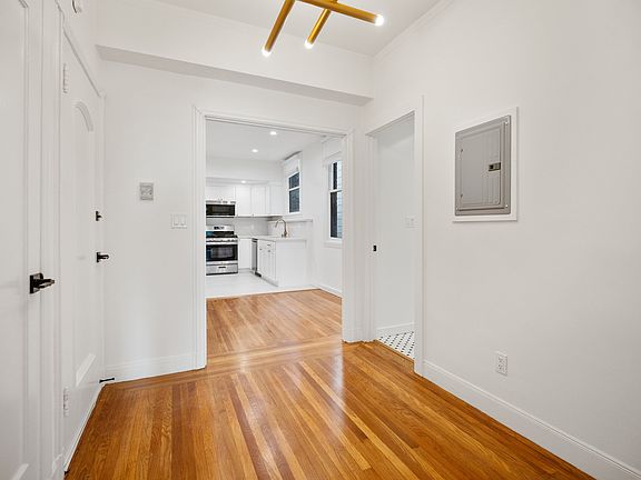 3rd image of 1840 Sacramento St APT 103