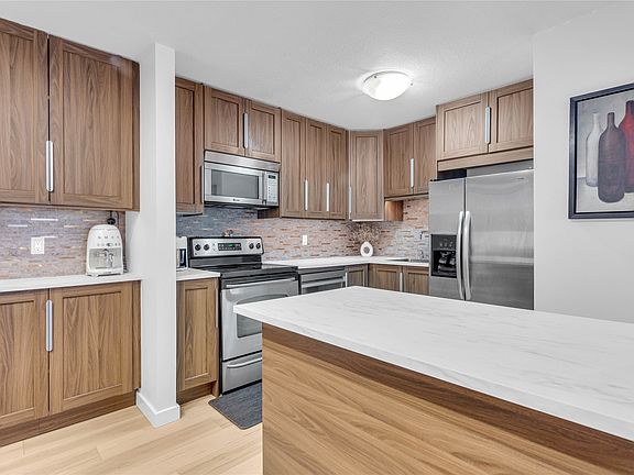 5th image of 735 Cook Rd Unit 110A