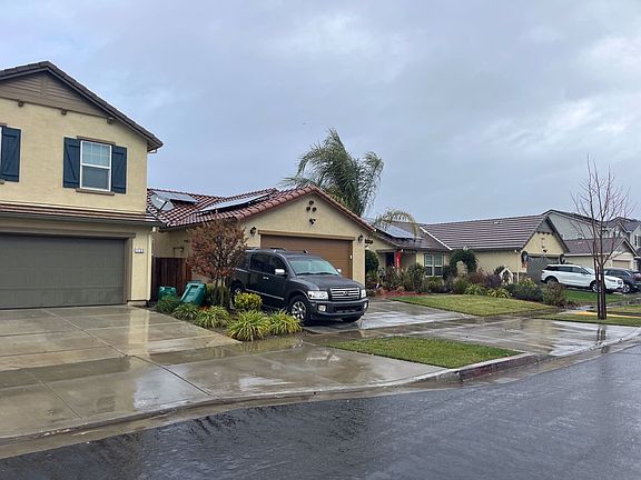 3rd image of 1731 Mighty Oak Dr