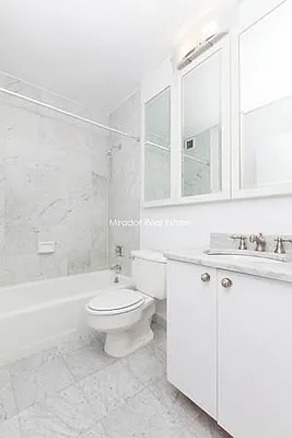 Rented by Mirador Real Estate | media 69