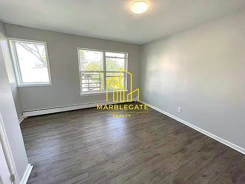 404 Stuyvesant Ave Photo 1