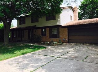 12031 Francesca Dr, Grand Blanc, MI 48439
