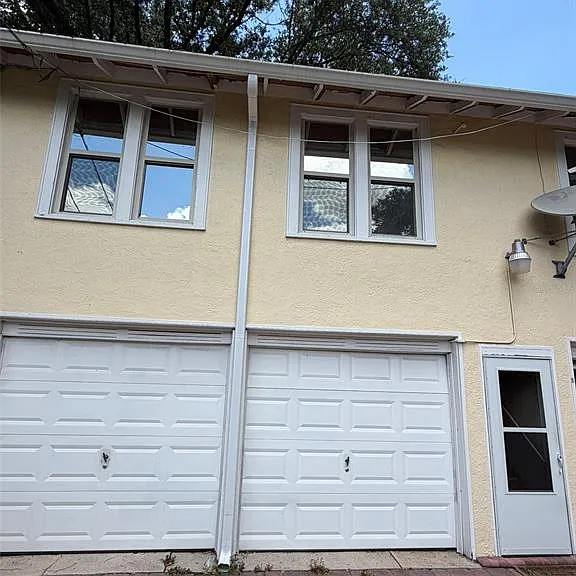 639 E Amelia St — Photo 1