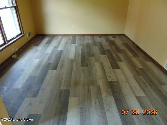 4th image of 1524 Sanders Ln