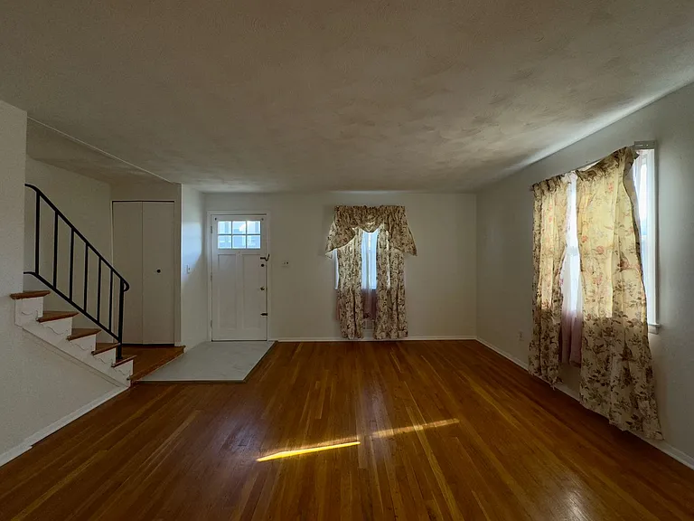 5676 Utrecht Rd — Photo 2