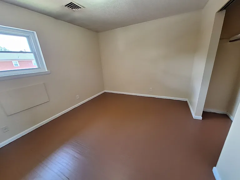 4302 Naomi Dr #3 — Photo 6