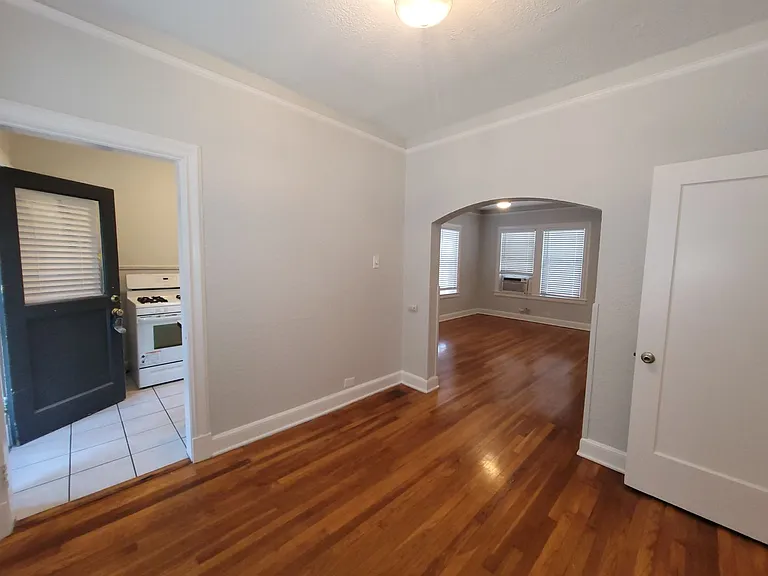 703 W French Pl — Photo 11
