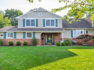 29 Keilana Dr, Wayne, NJ 07470
