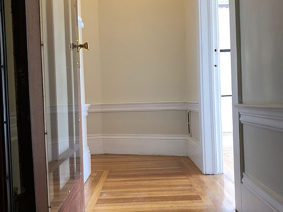 2nd image of 3400 Fulton St APT 3