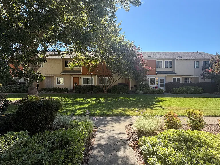 397 Eldridge Ave — Photo 8