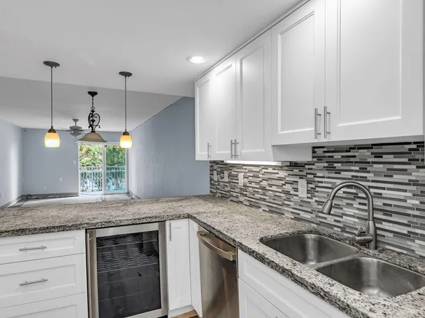 201 E Ocean Dr #3-112, Key Colony Beach, FL 33051