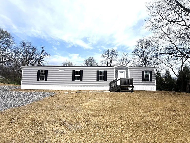 1315 Edenville Rd — Photo 16