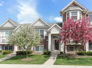 1625 Dogwood Ln, Hanover Park, IL 60133