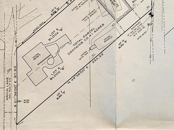 2nd image of 1084 Arvin Lane