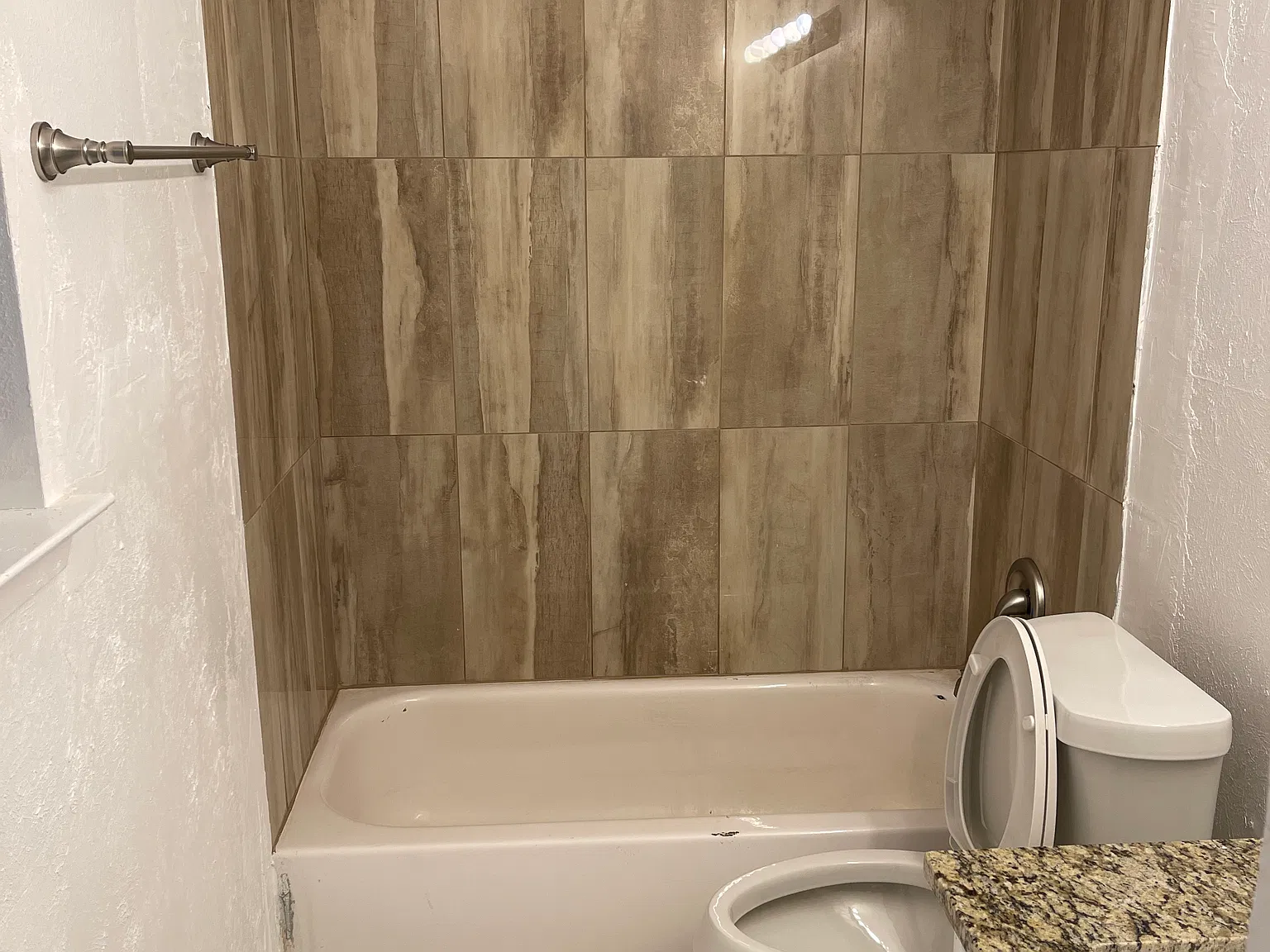 3 bed, 1500 sqft, $1,995 — Photo 4