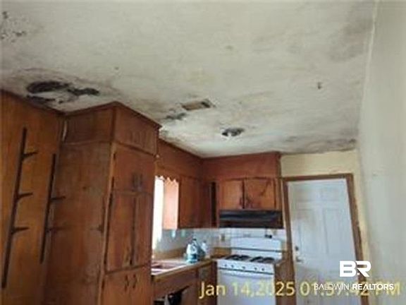 5th image of 233 Grant Cir