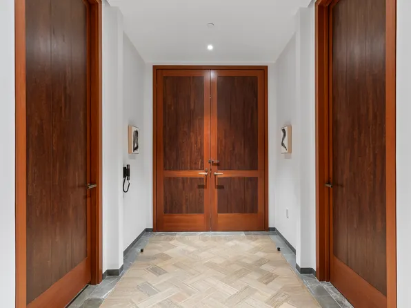 730 Fifth Avenue image 38 of 46