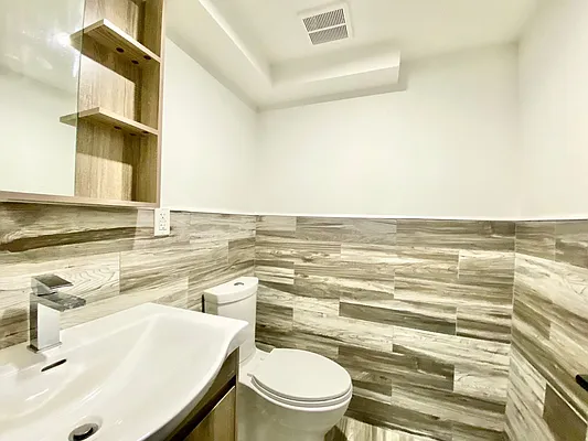 Rented by Doorway NYC, LLC | media 25