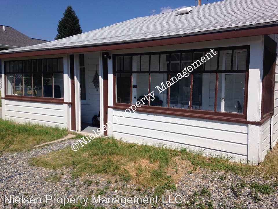 2nd image of 3706 Augusta Ave