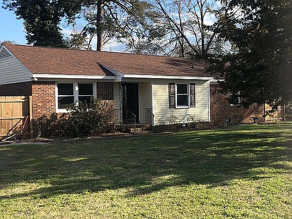 5th image of 102 Royal Oak Dr