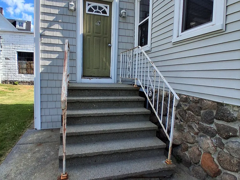 19 Water St #A — Photo 2