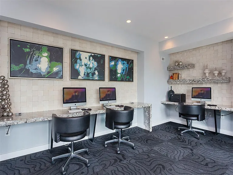 Del Ray Tower at Fuse — Photo 47