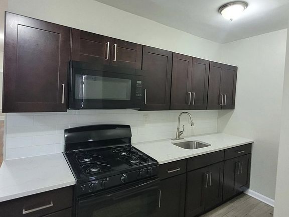 3rd image of 57 9th Ave #2