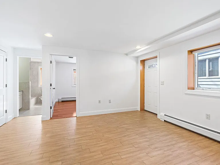 80B Liberty Pl #B — Photo 22
