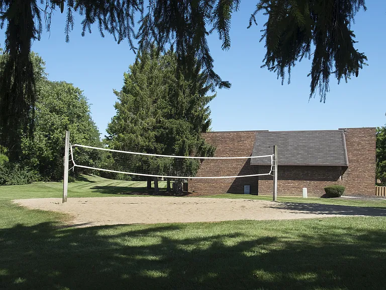 Shadow Hill — Photo 9