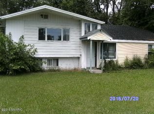 1316 Broadway Ave, Benton Harbor, MI 49022