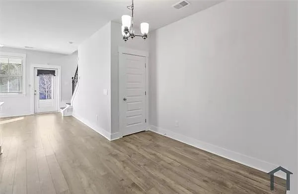 7772 Park Gate Dr — Photo 10