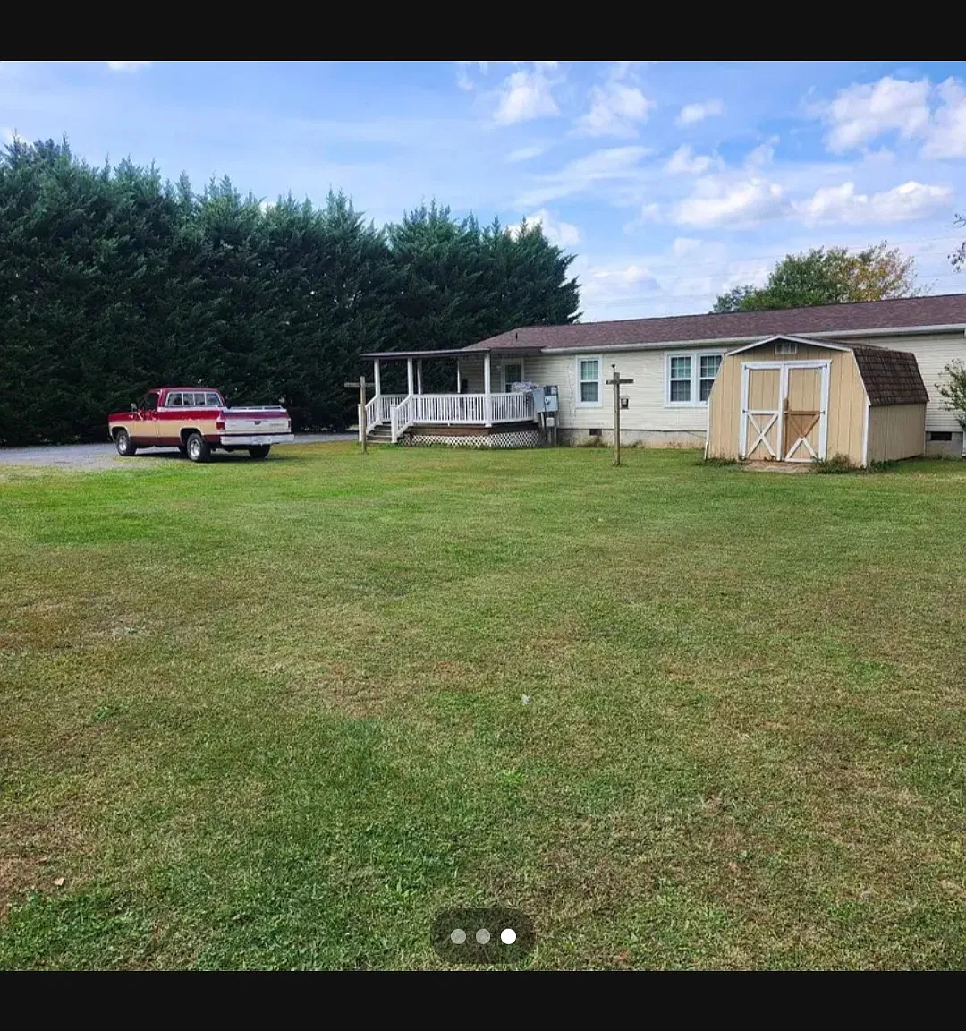 3 bed, 1152 sqft, $1,900 — Photo 3