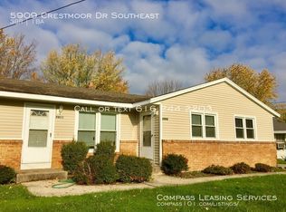 5909 Crestmoor Dr SE, Kentwood, MI 49508