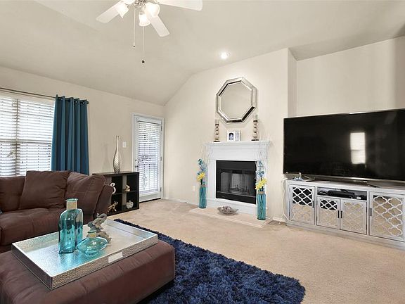 5th image of 1731 Katrina Ln