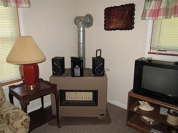 5th image of 129 Kimmel Ln