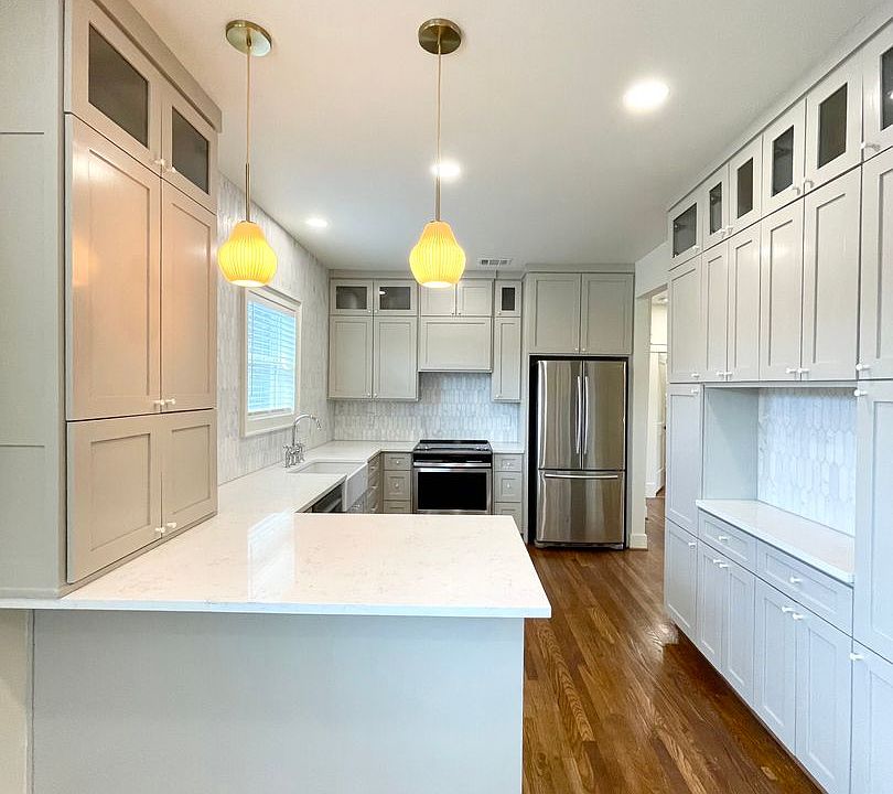1st image of 4004 Roswell St #4004