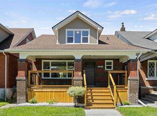 1439 Benjamin Ave, Windsor, ON N8X4N2