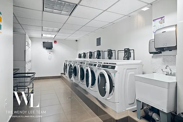 Rented by Douglas Elliman | media 22