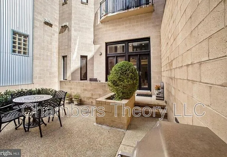 2357 Champlain St NW #102 — Photo 33