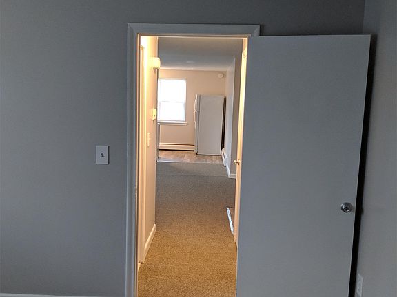 4th image of 15 Carpenter St APT A3