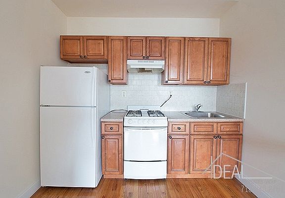 2nd image of 583 Vanderbilt Ave #4F
